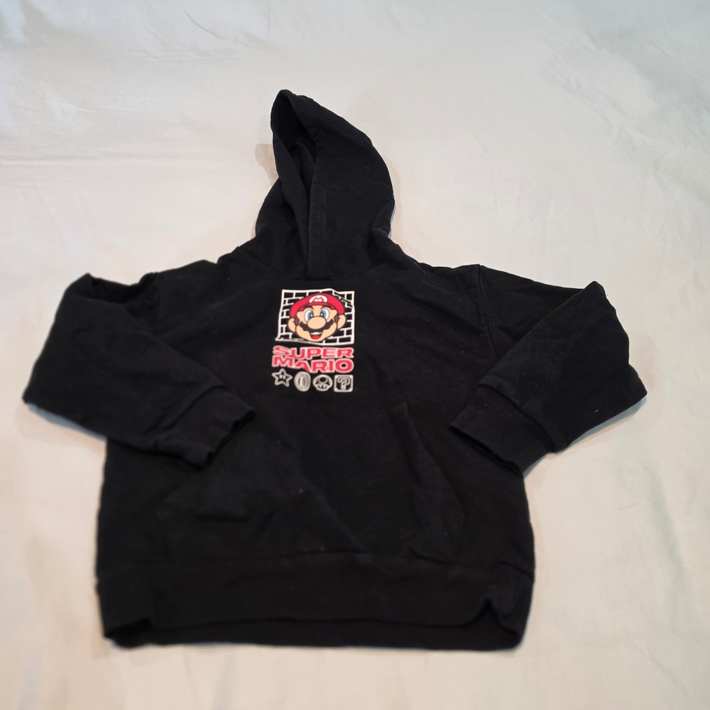 Super Mario Hoodie Kids 4/5 Black Excellent Graphic Pullover Nintendo SMO025AB